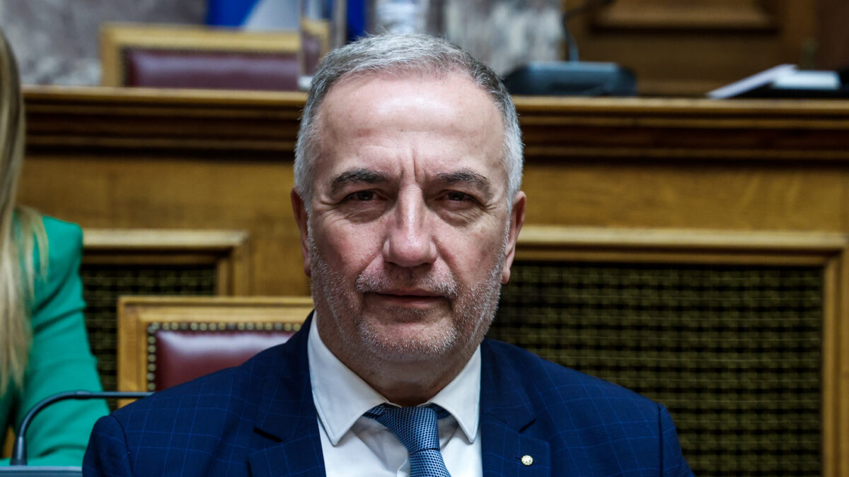 Ακρόαση από τα Μέλη της Επιτροπής, των κάτωθι προτεινομένων, από τον Υπουργό Ανάπτυξης, Τάκη Θεοδωρικάκο, για τον διορισμό τους στην Ανεξάρτητη Αρχή Ελέγχου της Αγοράς και Προστασίας του Καταναλωτή, ως ακολούθως, α) Βασιλικής Μπώλου, στη θέση της Υποδιοικήτριας Συνηγόρου του Καταναλωτή και β) Γεώργιου Χλούπη, στη θέση Μέλους του Συμβουλίου Διοίκησης και διατύπωση σύμφωνης γνώμης της Επιτροπής, Τετάρτη 25 Φεβρουαρίου 2026