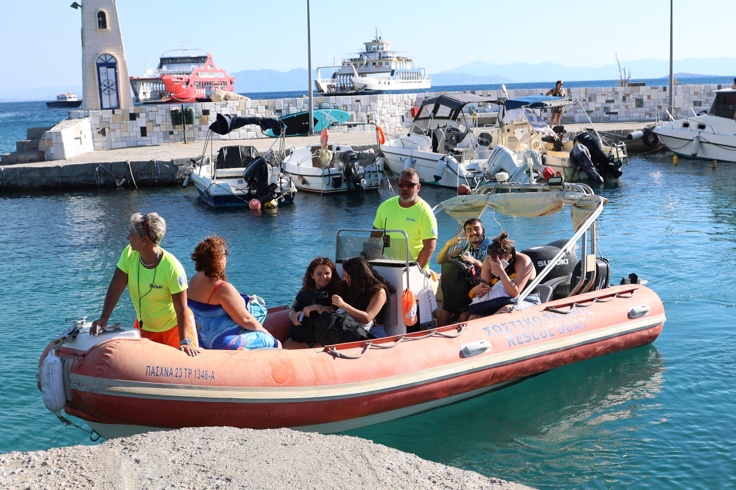 ΔΙΠΛΟ ΜΕΤΩΠΟ ΦΩΤΙΑΣ ΣΤΙΣ ΠΕΡΙΟΧΕΣ ΚΑΚΗ ΒΙΓΛΑ ΚΑΙ ΠΕΡΙΣΤΕΡΙΑ ΣΤΗ ΣΑΛΑΜΙΝΑ