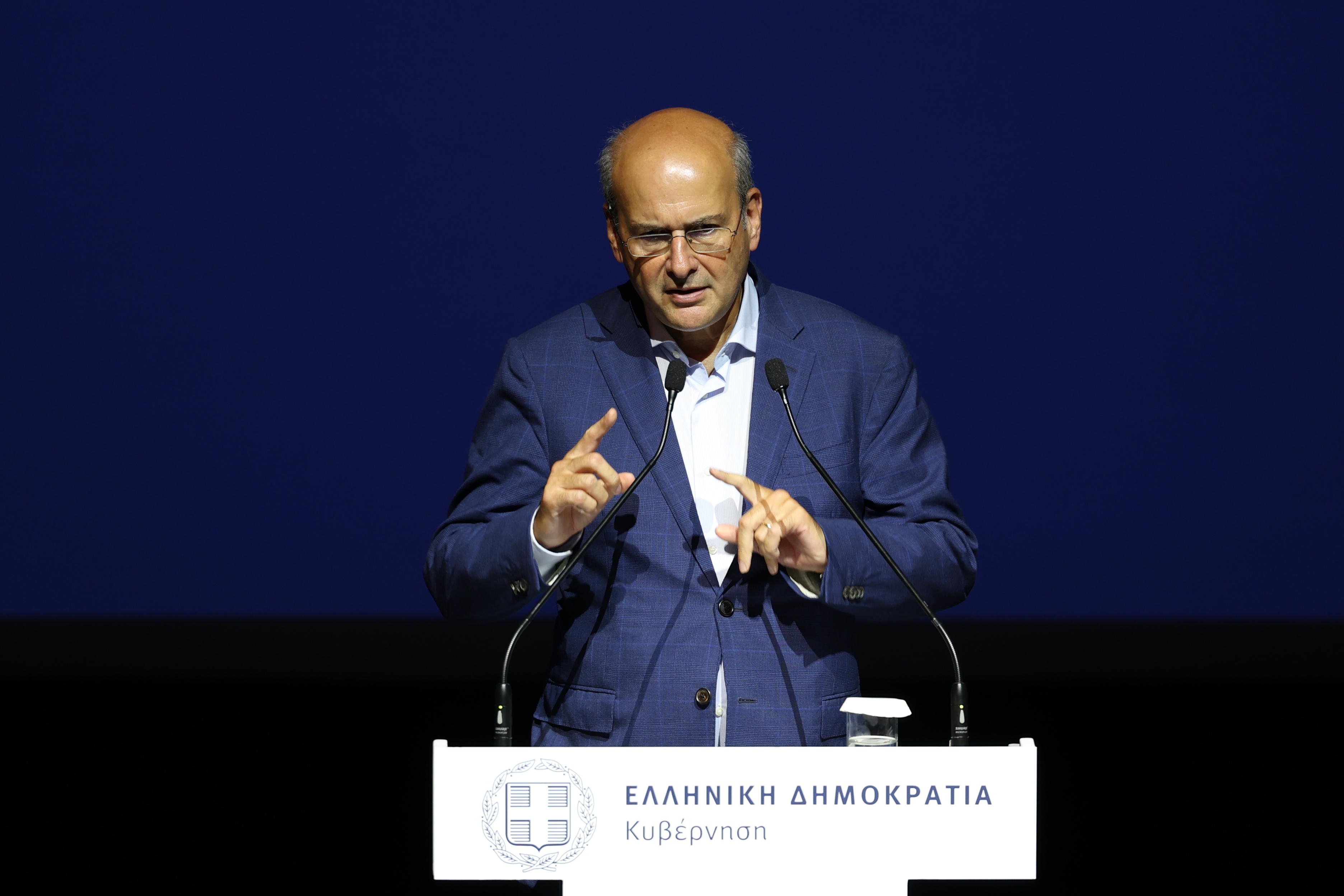 Χατζηδάκης: Αύριο τελειώνει το Ταμείο Ανάκαμψης με πόρους 35,95 δισ. ευρώ – Μέχρι το τέλος του έτους θα απορροφηθεί το 100%