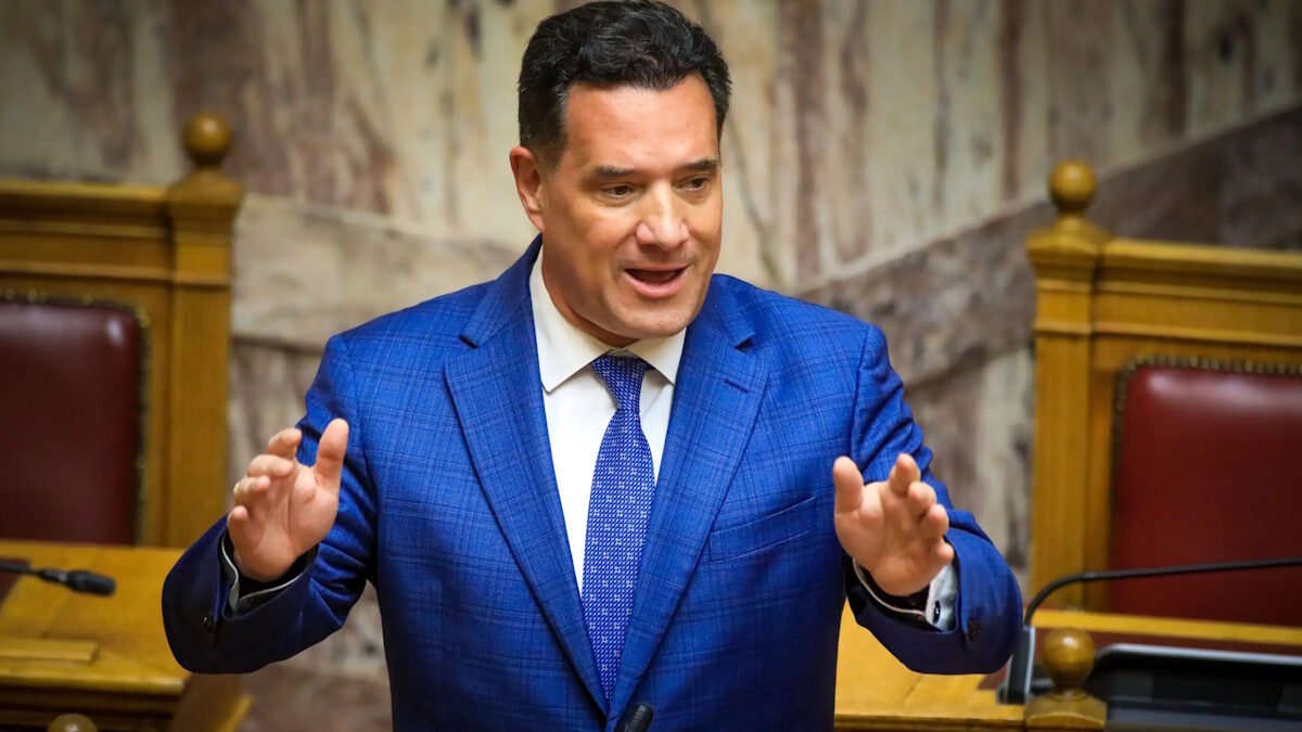 Ο υπουργός Υγείας, Άδωνις Γεωργιάδης στη Βουλή