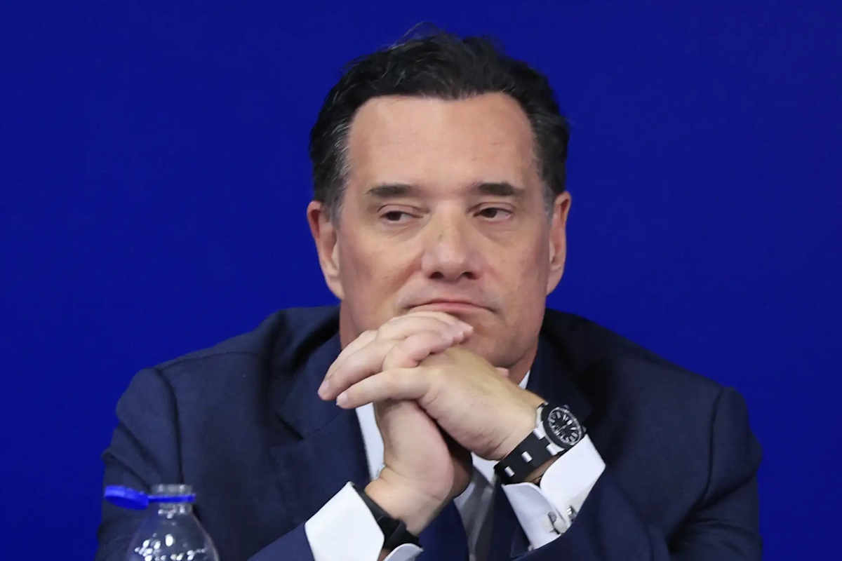 Αδωνις Γεωργιάδης για την πτώση σοβάδων στο Βενιζέλειο: «Παιδιά χαλαρώστε, δεν καταρρέει το ΕΣΥ»