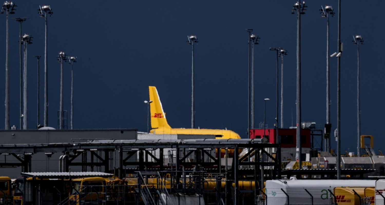 Γερμανία: Αεροσκάφος cargo συγκρούστηκε με άγνωστο αντικείμενο κοντά στο αεροδρόμιο της Λειψίας