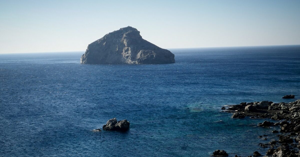 Η Τουρκία προκαλεί ξανά: Επαναφέρει τα περί «γκρίζων ζωνών» στο Αιγαίο με αφορμή τα ελληνικά πάρκα ΑΠΕ