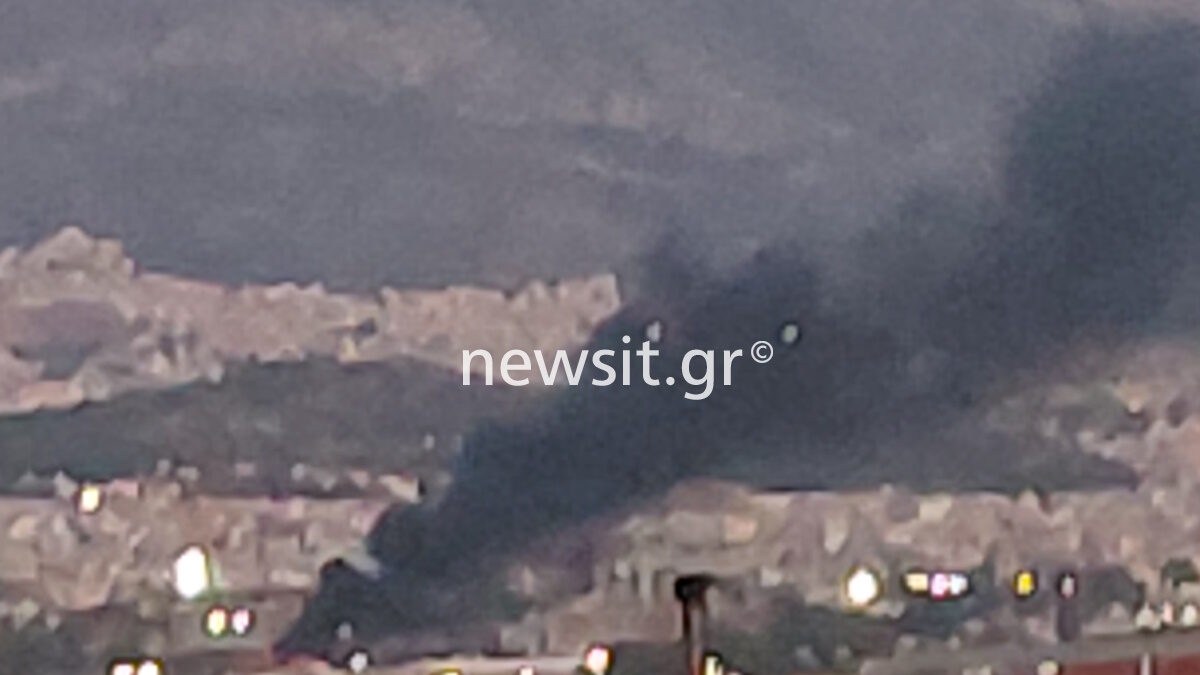 Φωτιά στον Βοτανικό, κοντά στο νέο γήπεδο του Παναθηναϊκού – Αποπνικτική ατμόσφαιρα από τον πυκνό καπνό