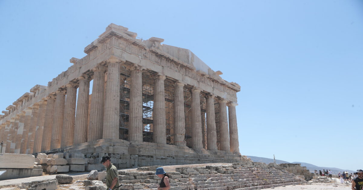 Από τις τουαλέτες στα πωλητήρια: Μέτωπο της ΕΛ.Α.Σ. για την Ακρόπολη