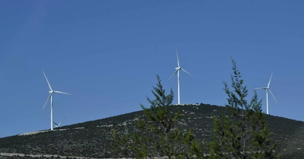 Στα 2-2,35 GW ο στόχος για τα πρώτα υπεράκτια αιολικά πάρκα που θα λειτουργήσουν στη χώρα μας