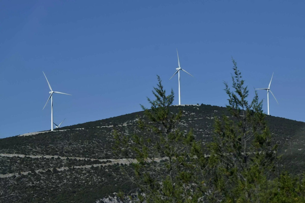Στα 2-2,35 GW ο στόχος για τα πρώτα υπεράκτια αιολικά πάρκα που θα λειτουργήσουν στη χώρα μας