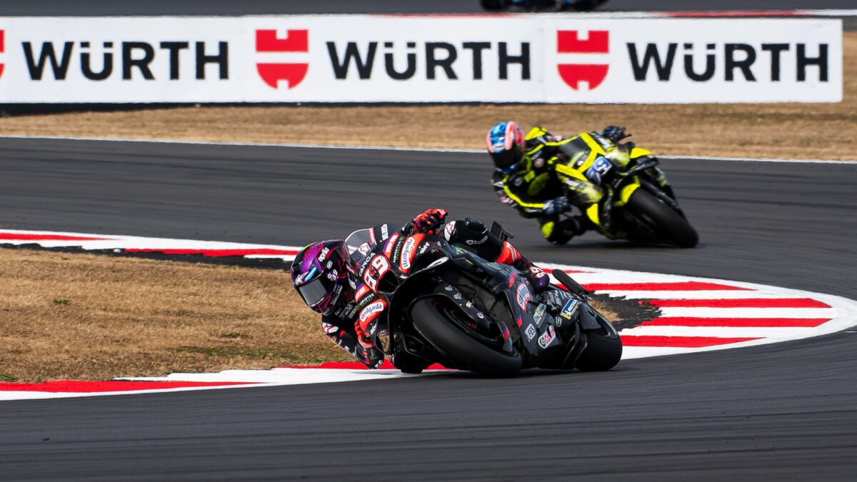 apriliaracing-britishgp-bezzecchi