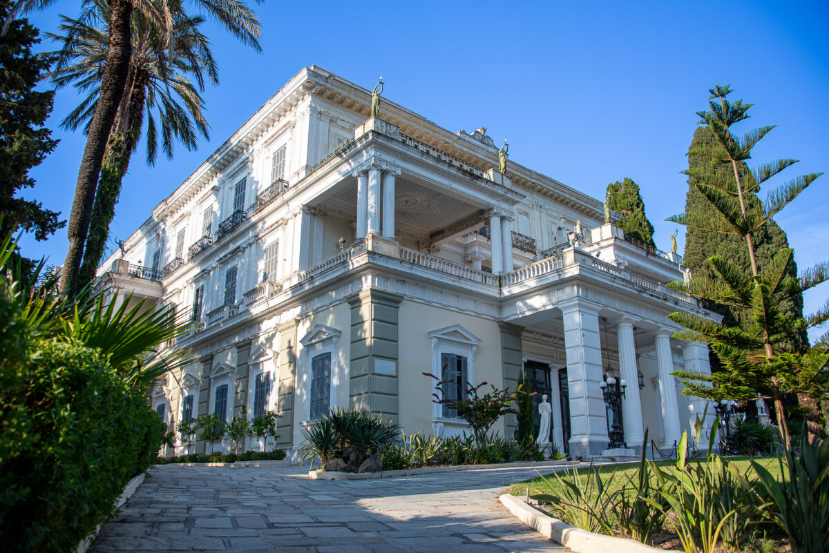 ΕΤΑΔ: Σε διαγωνισμό η αποκατάσταση και ανάδειξη του Αχιλλείου στην Κέρκυρα - Στα 11,5 εκατ. ευρώ το έργο
