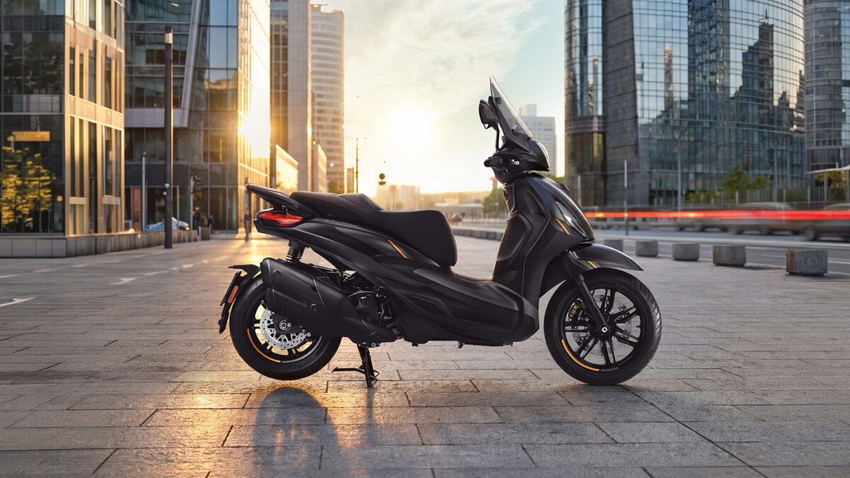 Το Piaggio Beverly 25th Anniversary με ειδικό εξοπλισμό | Επικαιρότητα στο PlusTV.gr