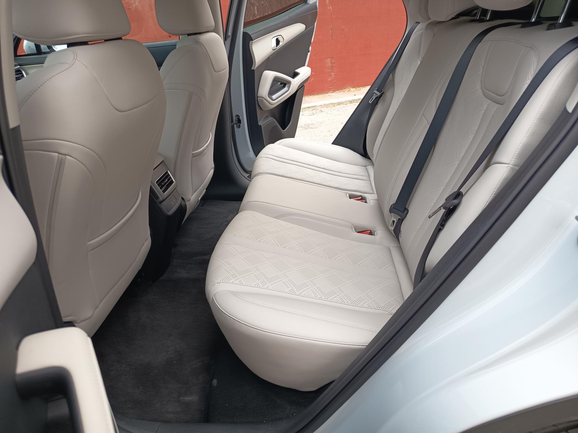 byd-atto-2-dm-i-boost-18-kwh212ps-test
