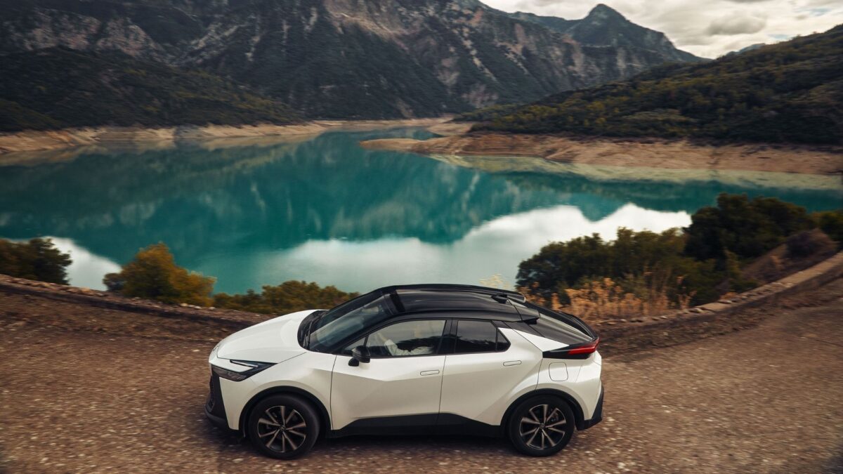Το Toyota C-HR άλλαξε τη σχεδιαστική αντίληψη της μάρκας