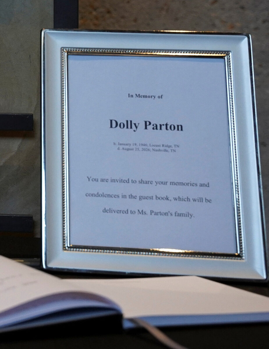 A guest book in memory of Dolly Parton at the Country Music Hall of Fame after it was announced that the country music icon died aged 80, in Nashville, Tennessee, U.S., August 25, 2026. REUTERS