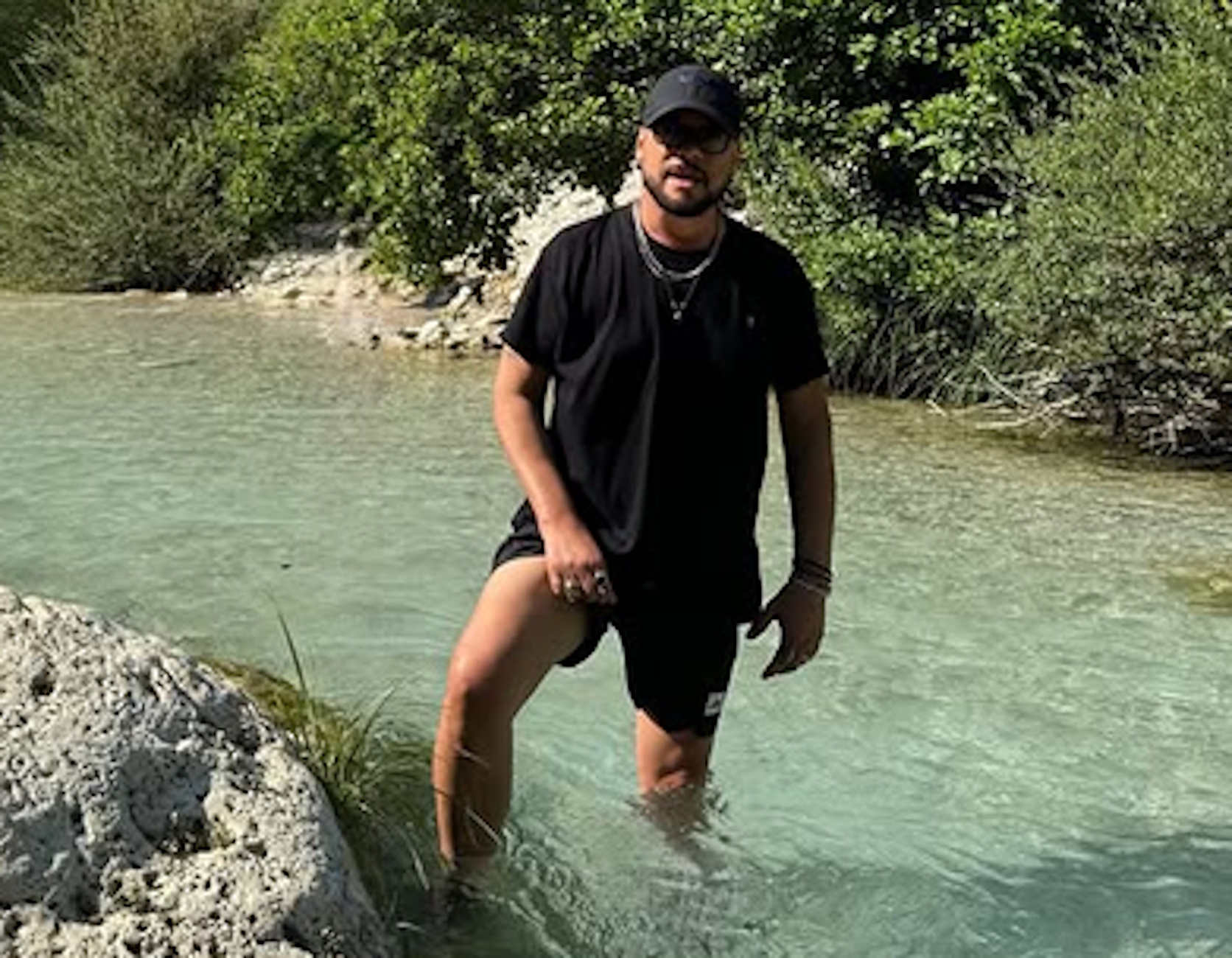 Ο Χρήστος Δάντης στις Πηγές του Αχέροντα: «Η εμπειρία είναι μοναδική» έγραψε δίπλα από τις εικόνες