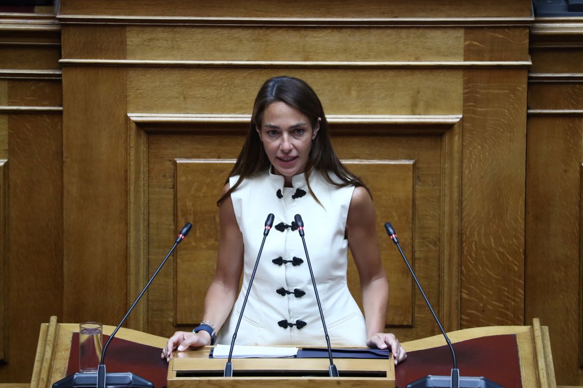 Δόμνα Μιχαηλίδου: Συγγενείς πρώτου βαθμού έχουν τη δυνατότητα να γίνουν προσωπικοί βοηθοί - Αναμένονται να γίνουν εξαγγελίες στη ΔΕΘ για το στεγαστικό