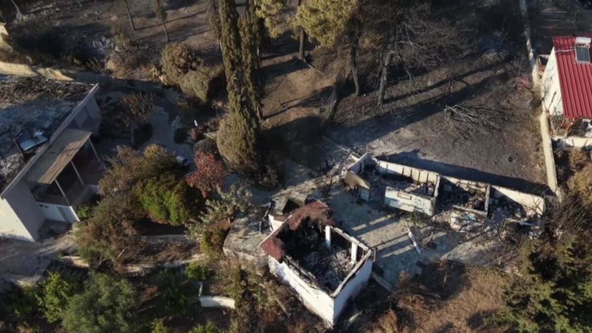 Εικόνες από drone από τη φωτιά στο Πόρτο Γερμενό