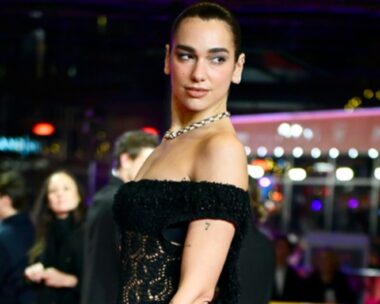 Η Dua Lipa