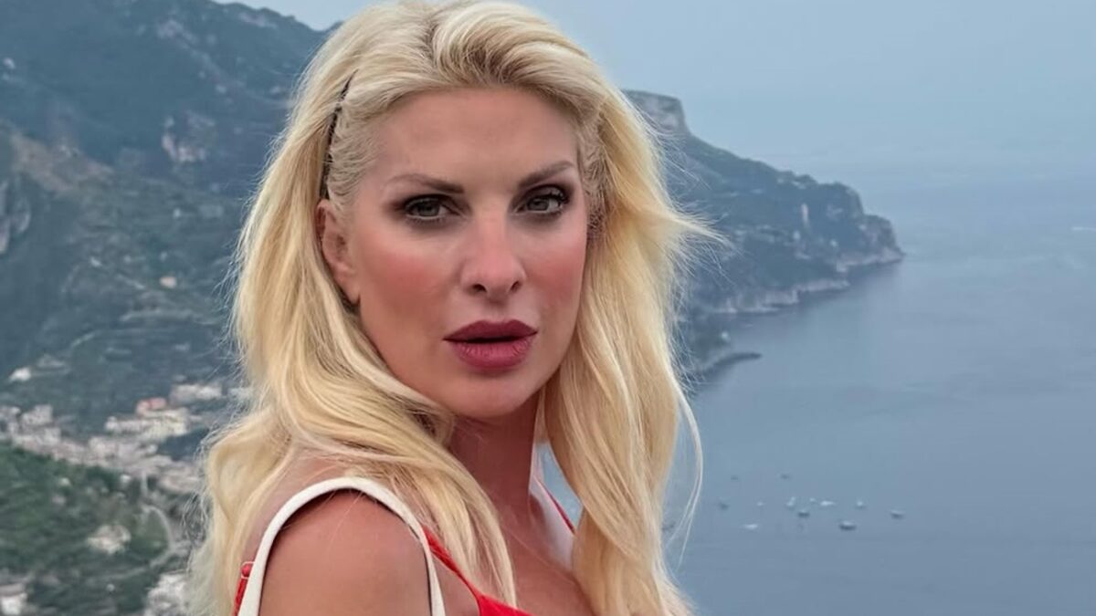 Η Ελένη Μενεγάκη