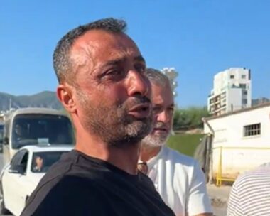 Πατέρας ψάχνει για τα παιδιά του μετά το ναυάγιο στην Κερύνεια