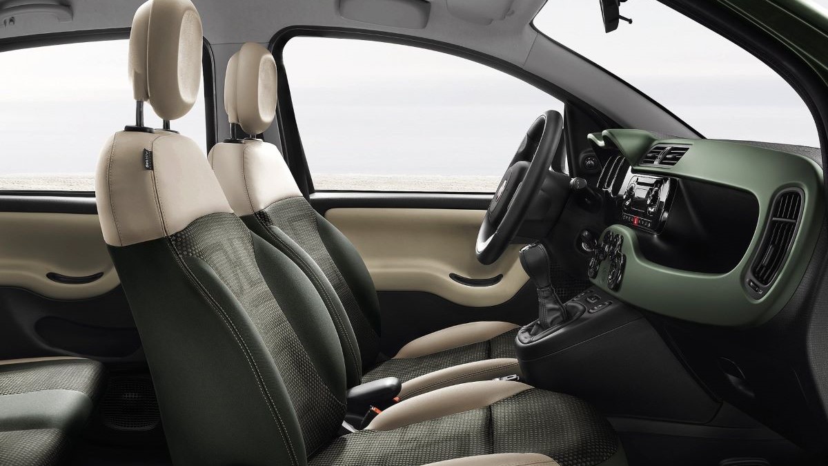 Δύο μεταχειρισμένα supermini για πόλη και εξοχή