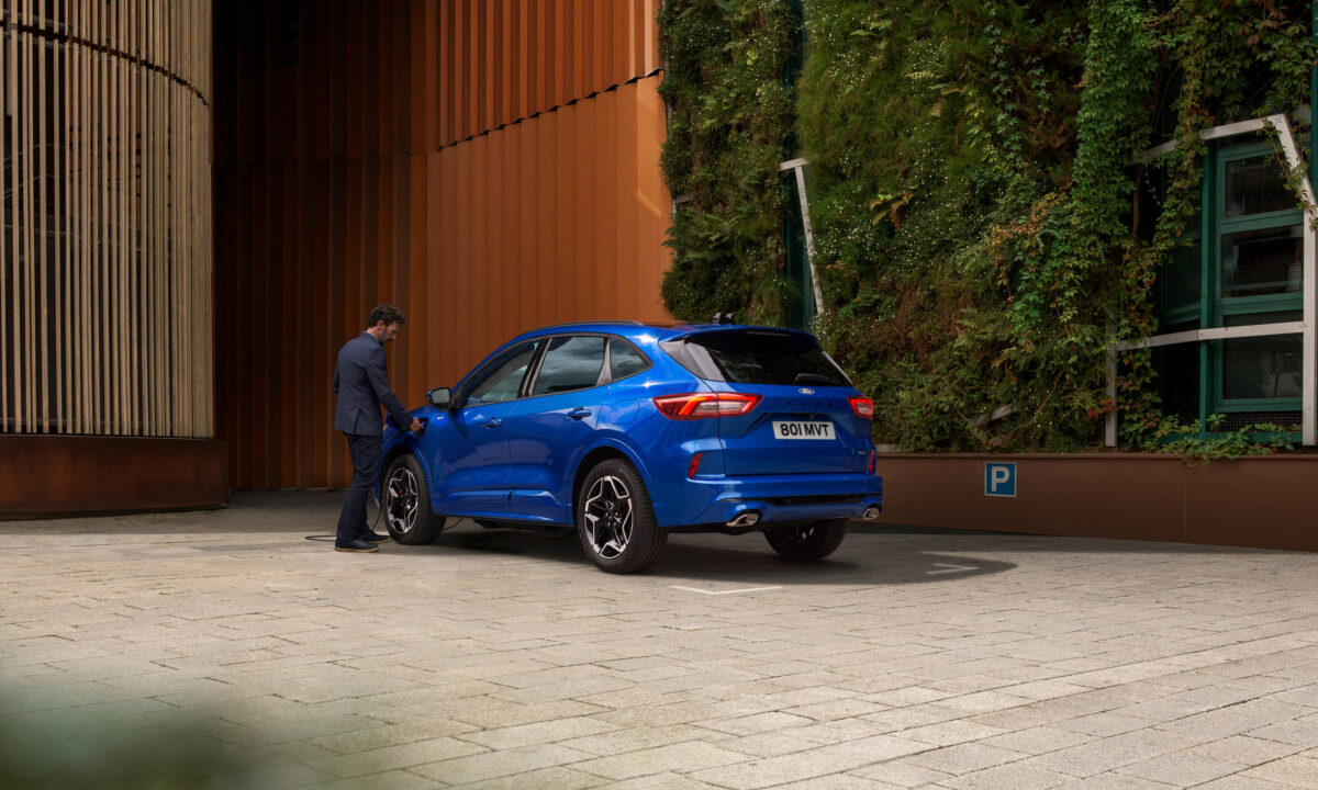 ford-kuga-st-line
