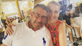 Η Ελένη Φωτοπούλου ευχήθηκε για τη γιορτή του Άκη Παυλόπουλου: «Δεκαπέντε χρόνια μου διδάσκει υπομονή και αγάπη»