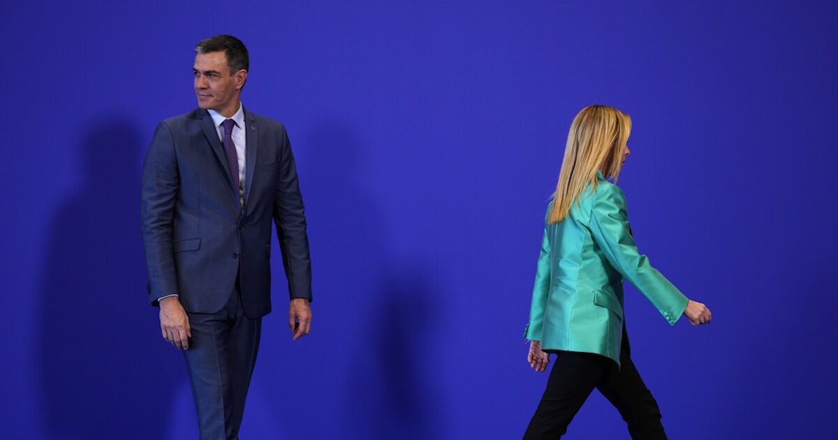 «Απασφάλισαν» Σάντσεθ και Μελόνι για τη Θέουτα – Η Ισπανία «απαντά» και αυτή με ελέγχους στα σύνορα με Ιταλία