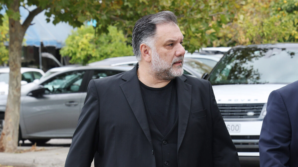 Γρηγόρης Αρναούτογλου