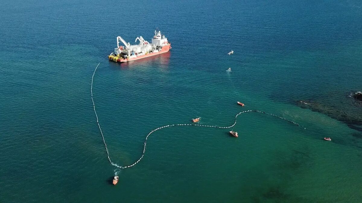 H Hellenic Cables aνέλαβε έργο 1,5 δισ. ευρώ από τον ΑΔΜΗΕ για διασύνδεση Κορίνθου–Κω | Επικαιρότητα στο PlusTV.gr