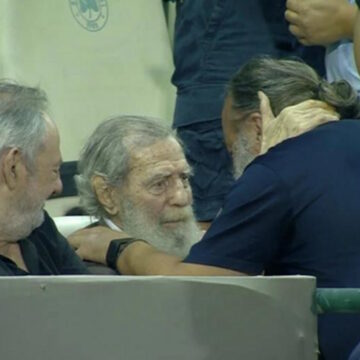 Το τετ α τετ του Ηλιόπουλου