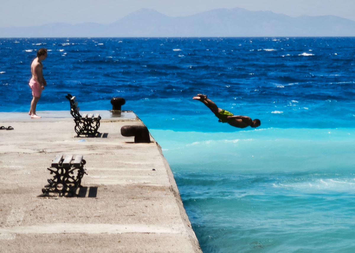 Καιρός - Εμμανουήλ: Τραβάει την ανηφόρα ο υδράργυρος από την Παρασκευή, 40άρια το Σαββατοκύριακο - Παραμένει για λίγο ακόμα η θαλάσσια ομίχλη