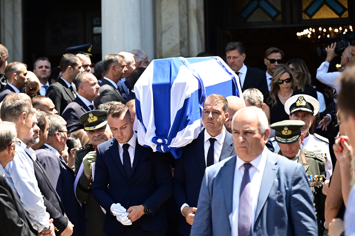 Κηδεία Γιάννη Βαρβιτσιώτη
