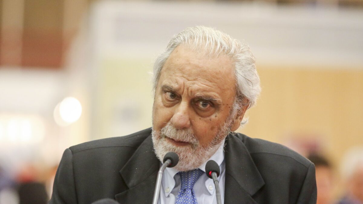 Κωνσταντίνος Τσουκαλάς