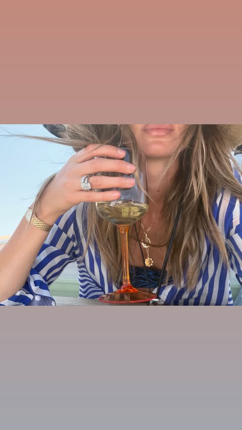 kostopoulou instagram