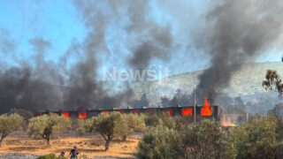 Φωτιά στον Κουβαρά Αττικής: Μήνυμα του 112 για εκκένωση του Αγίου Στυλιανού προς Καλύβια – Διακοπή κυκλοφορίας στη Λεωφόρο Λαυρίου