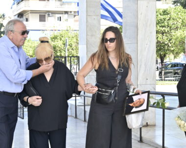 Συντετριμμένη η σύζυγος του Λάκη Χαλκιά, Αλέκα, ΜΙΧΑΛΗΣ ΠΑΠΑΝΙΚΟΛΑΟΥ
