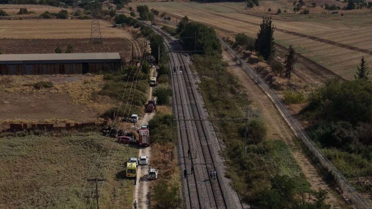 λαρισα τρενο