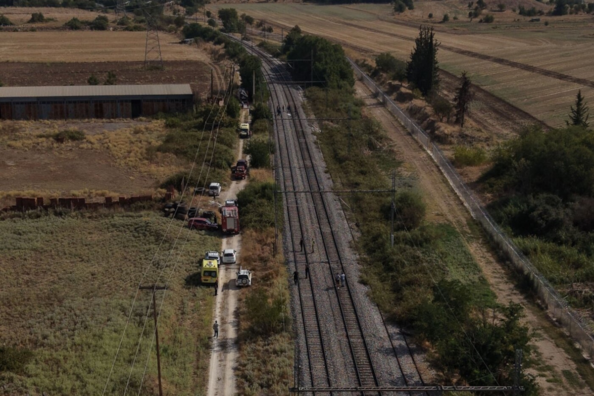 λαρισα τρενο