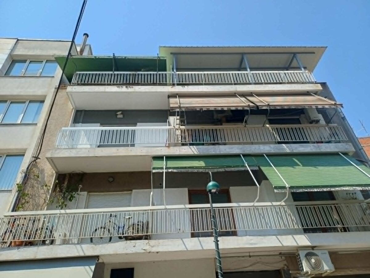 Σορός σε προχωρημένη σήψη στη Λάρισα