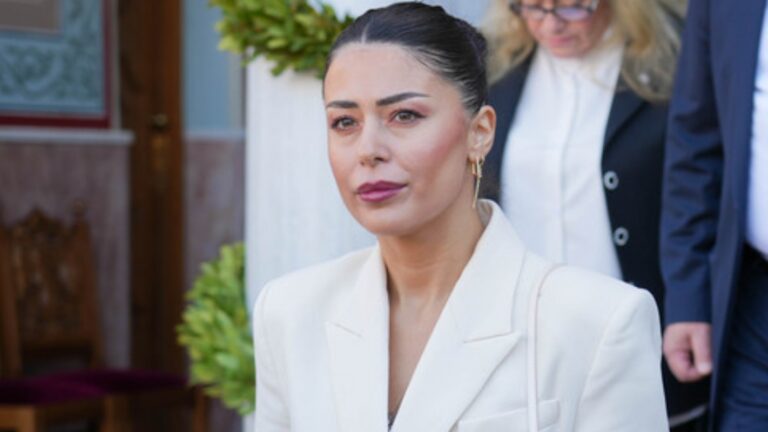 Η πρόεδρος τoυ κόμματος Φωνή Λογικής και ευρωβουλευτής Αφροδίτη Λατινοπούλου, παρίσταται στις επετειακές εκδηλώσεις για τον εορτασμό της 200ής επετείου της Εξόδου των Ελεύθερων Πολιορκημένων, στο Μεσολόγγι, Κυριακή 5 Απριλίου 2026. ΑΠΕ-ΜΠΕ/ΑΠΕ-ΜΠΕ/ΝΙΚΗ ΜΠΕΡΕΡΗ