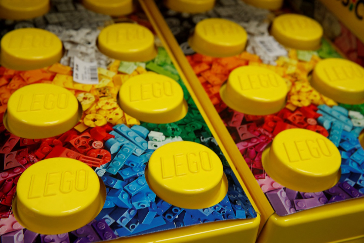 Η LEGO κερδίζει μερίδιο στην αγορά παιχνιδιού - Διψήφια ανάπτυξη πωλήσεων και κερδών στο α' εξάμηνο