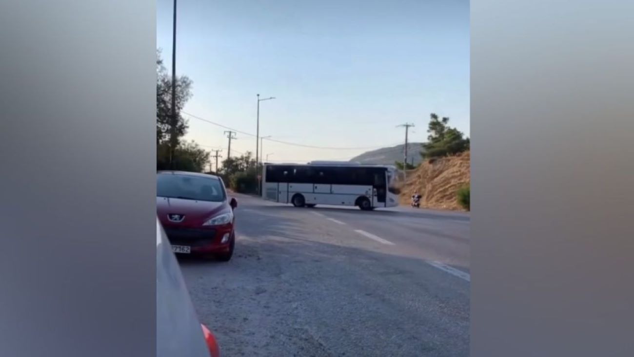 Ταυτοποιήθηκε η οδηγός του λεωφορείου για επικίνδυνη αναστροφή στη Λεωφόρο Αθηνών – Σουνίου