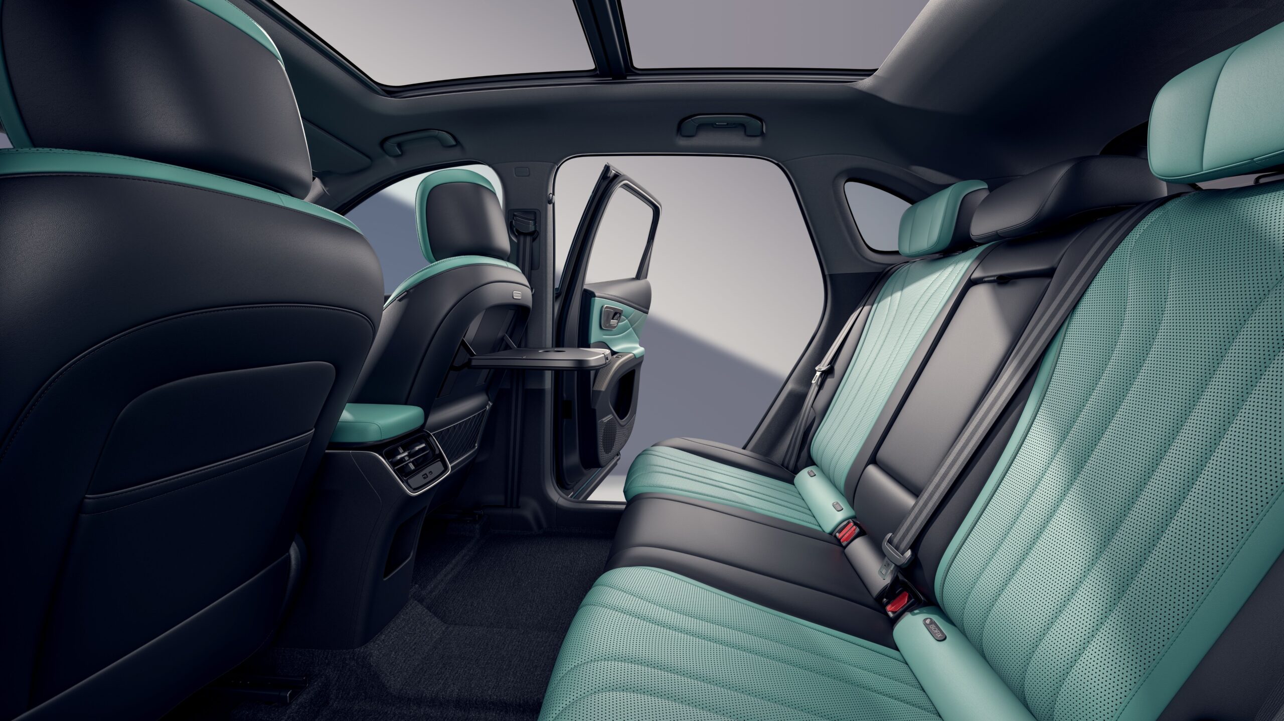 lepas-l8-interior