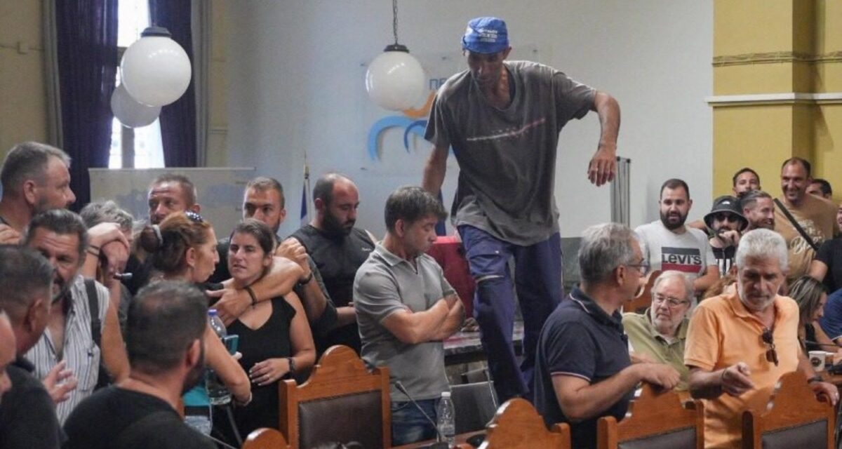 «Μπούκαραν» οι κτηνοτρόφοι στην συνεδρίαση της Περιφέρειας Βορείου Αιγαίου για τον αφθώδη πυρετό