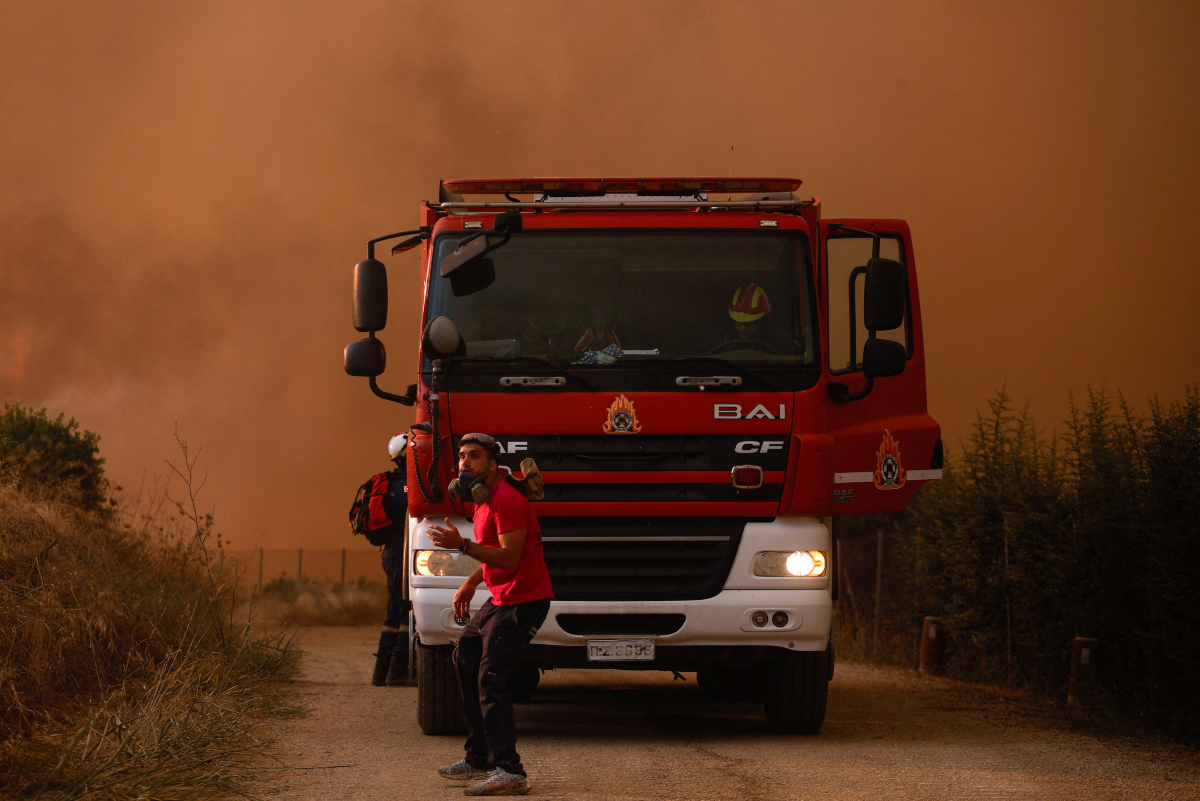 Φωτιά στη Λούμπα Μεγάρων