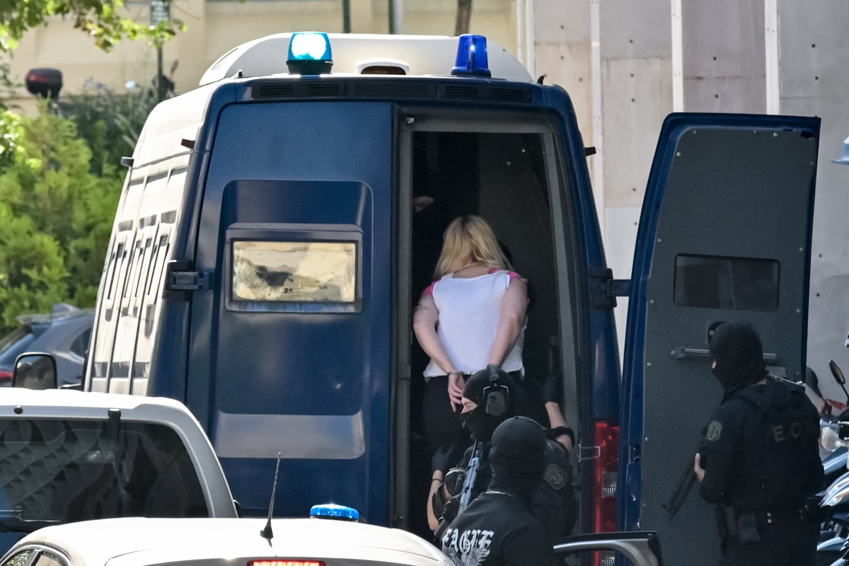 Marfin: Προσφυγή κατά της προσωρινής κράτησης της 46χρονης - «Ανύπαρκτα τα στοιχεία», υποστηρίζει ο δικηγόρος της