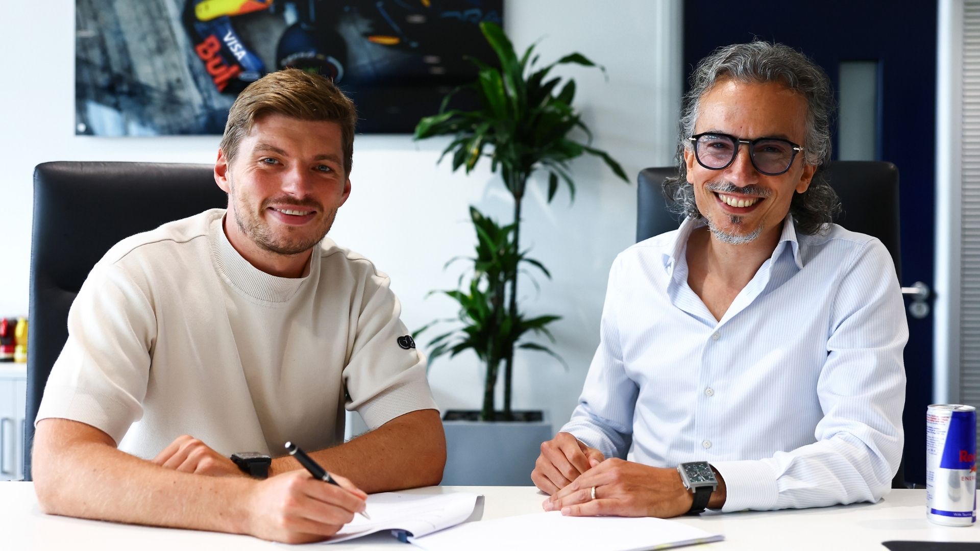 Ο Max Verstappen έμεινε στη Red Bull – Ford έως το 2030