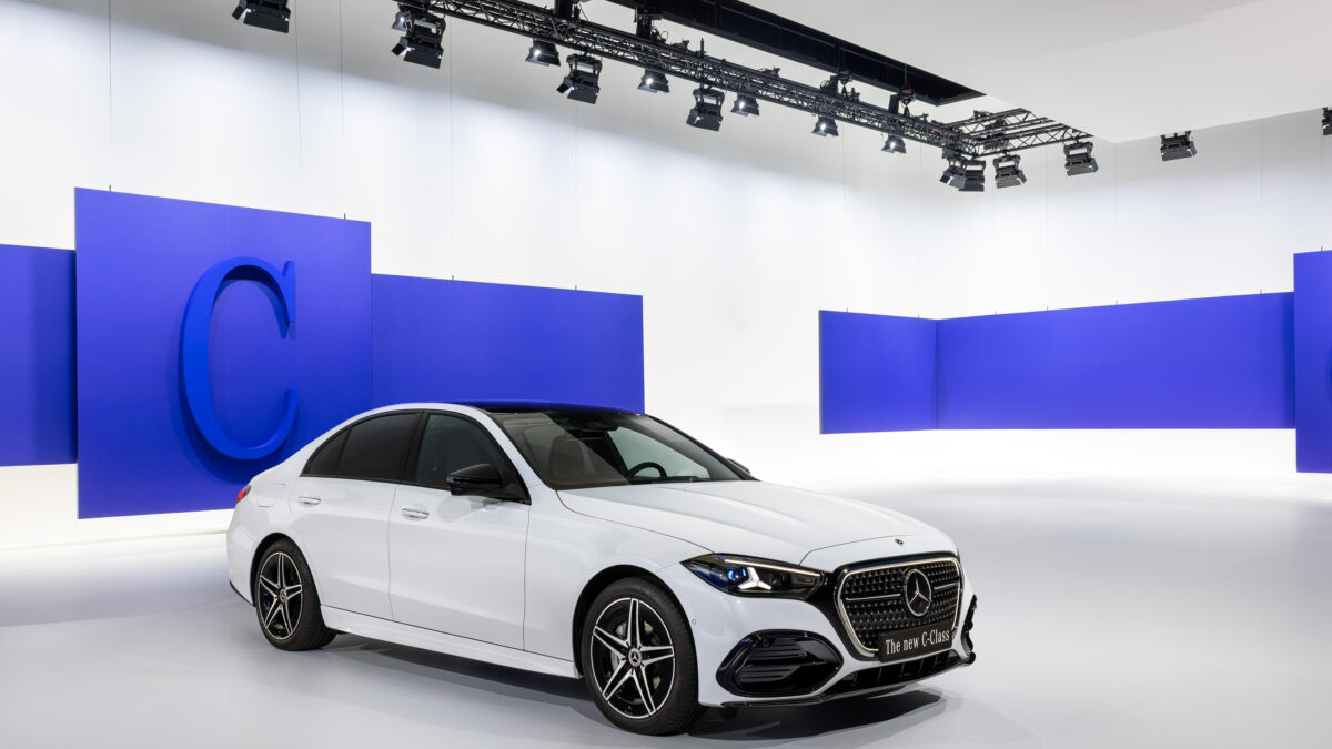 Mercedes-Benz C-Class, 2026