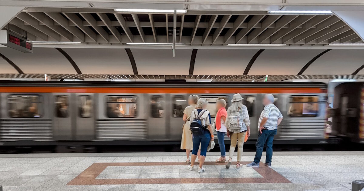 Δεκαπενταύγουστος: Πώς θα κινηθούν μετρό, λεωφορεία, τραμ και τρόλεϊ στην Αθήνα