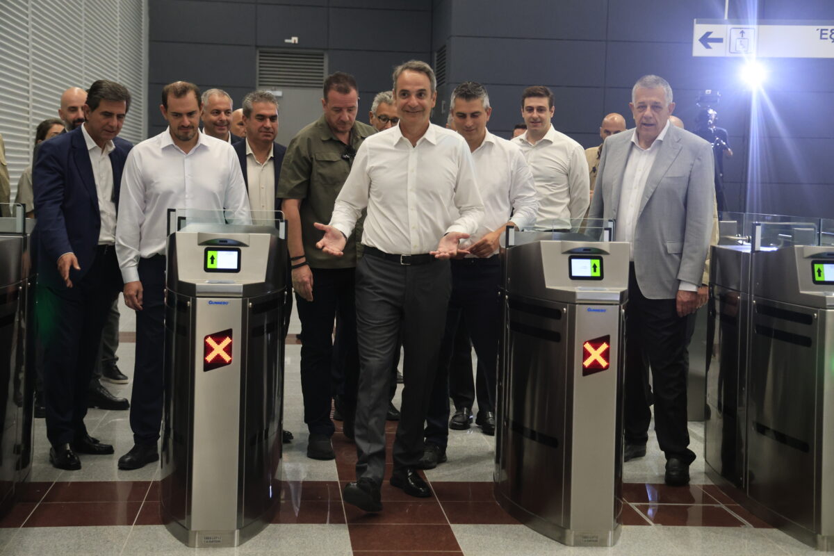 Τελετή παράδοσης του έργου της επέκτασης του Μετρό Θεσσαλονίκης προς την Καλαμαριά, στον σταθμό Μίκρα παρουσία του Πρωθυπουργού Κυριάκου Μητσοτάκη. Πέμπτη 27 Αυγούστου 2026 (ΓΙΩΡΓΟΣ ΚΟΝΤΑΡΙΝΗΣ